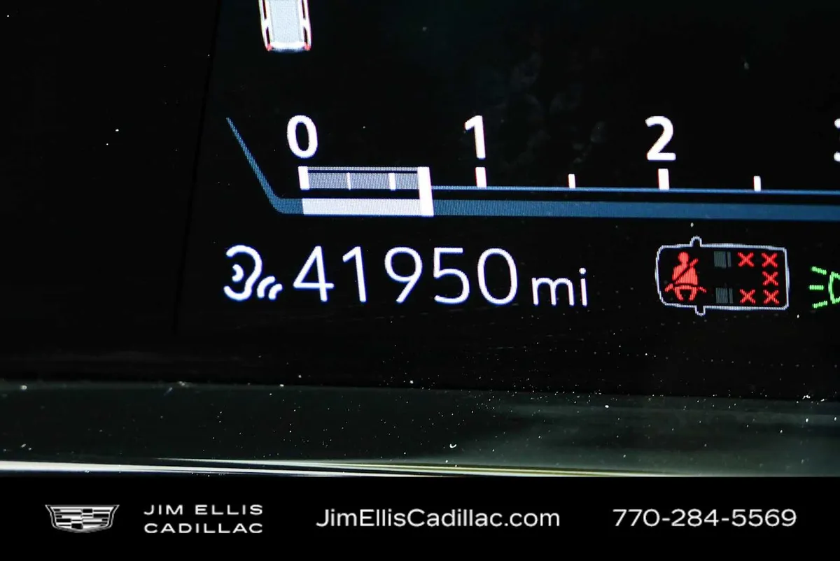 2024 Cadillac Escalade Sport thumbnail 9