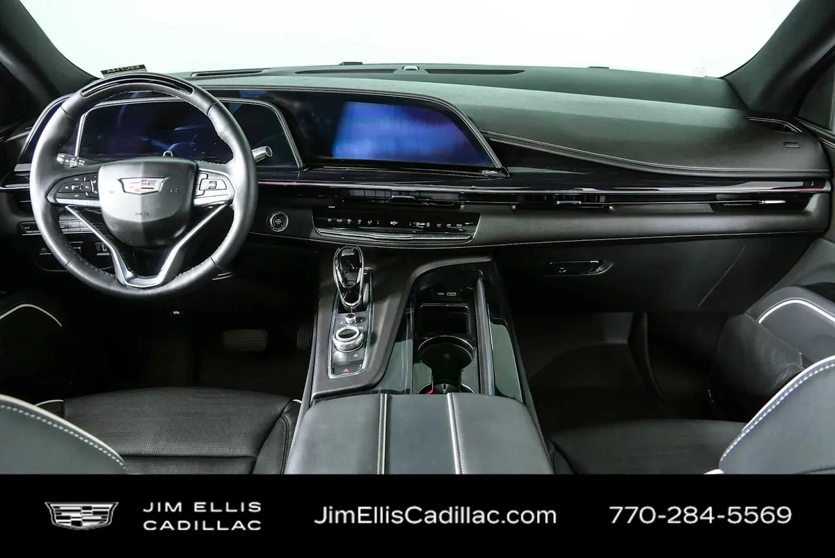 2024 Cadillac Escalade Sport thumbnail 21