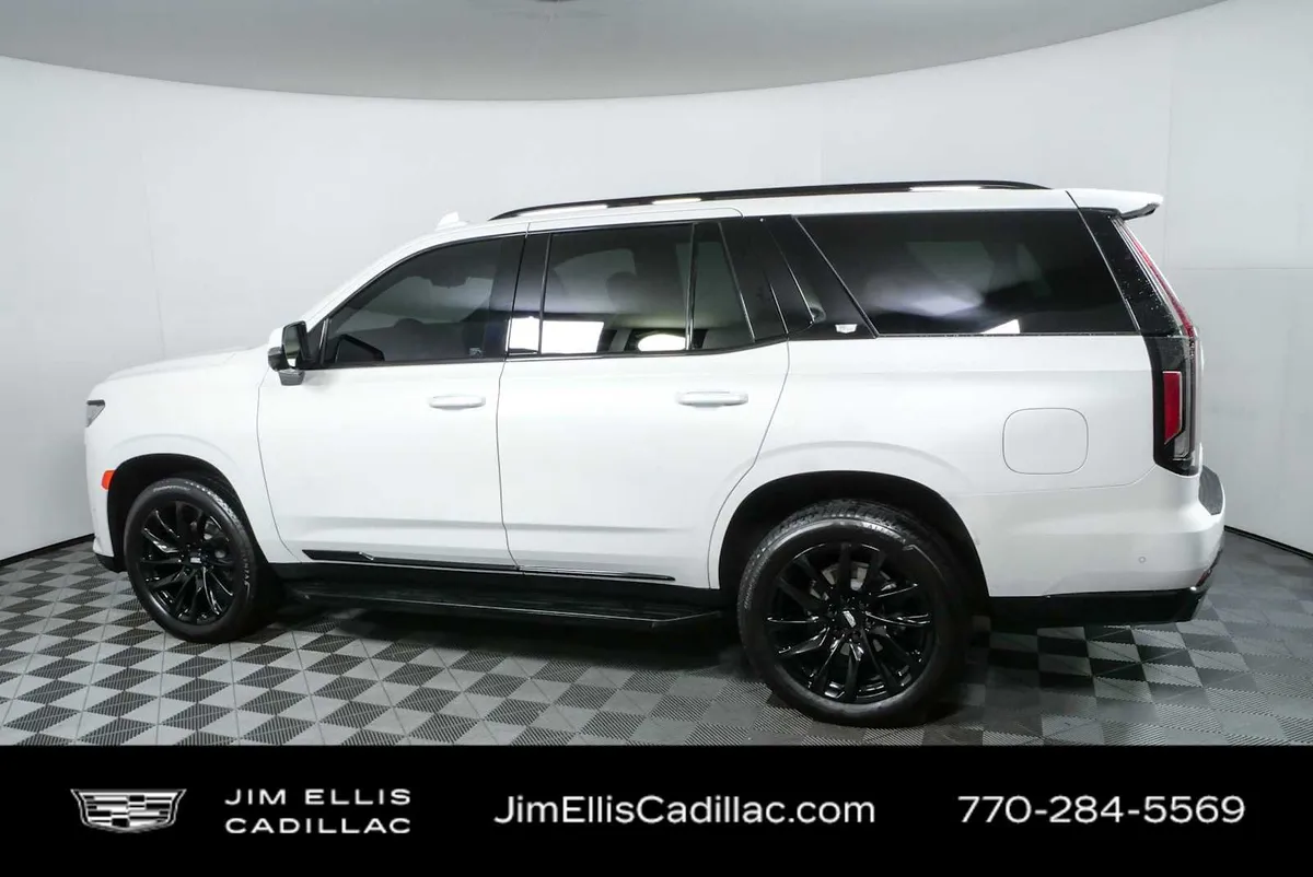 2024 Cadillac Escalade Sport thumbnail 31