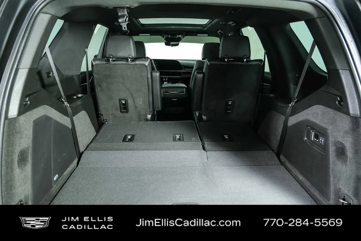 2024 Cadillac Escalade Sport thumbnail 35
