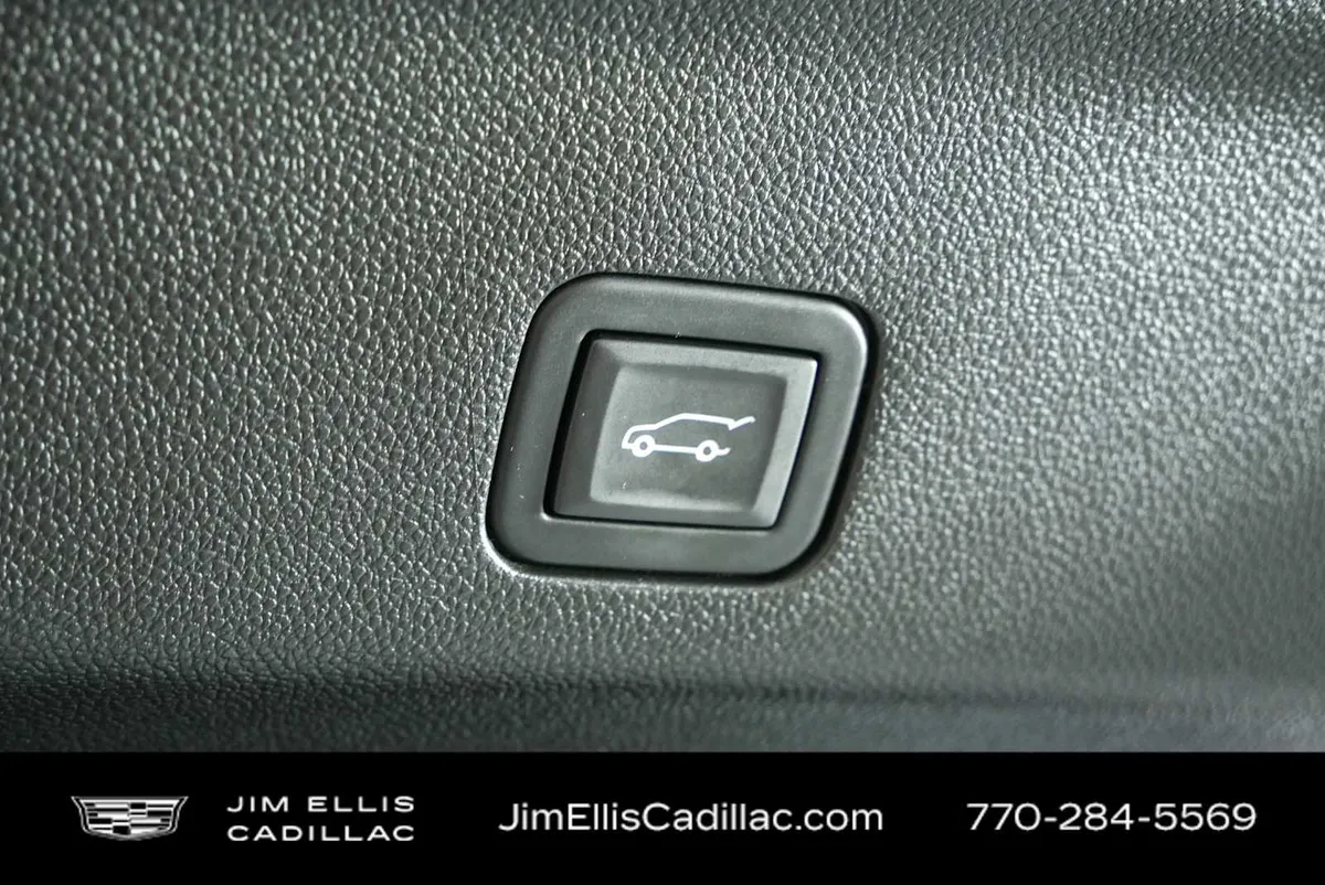 2024 Cadillac Escalade Sport thumbnail 36