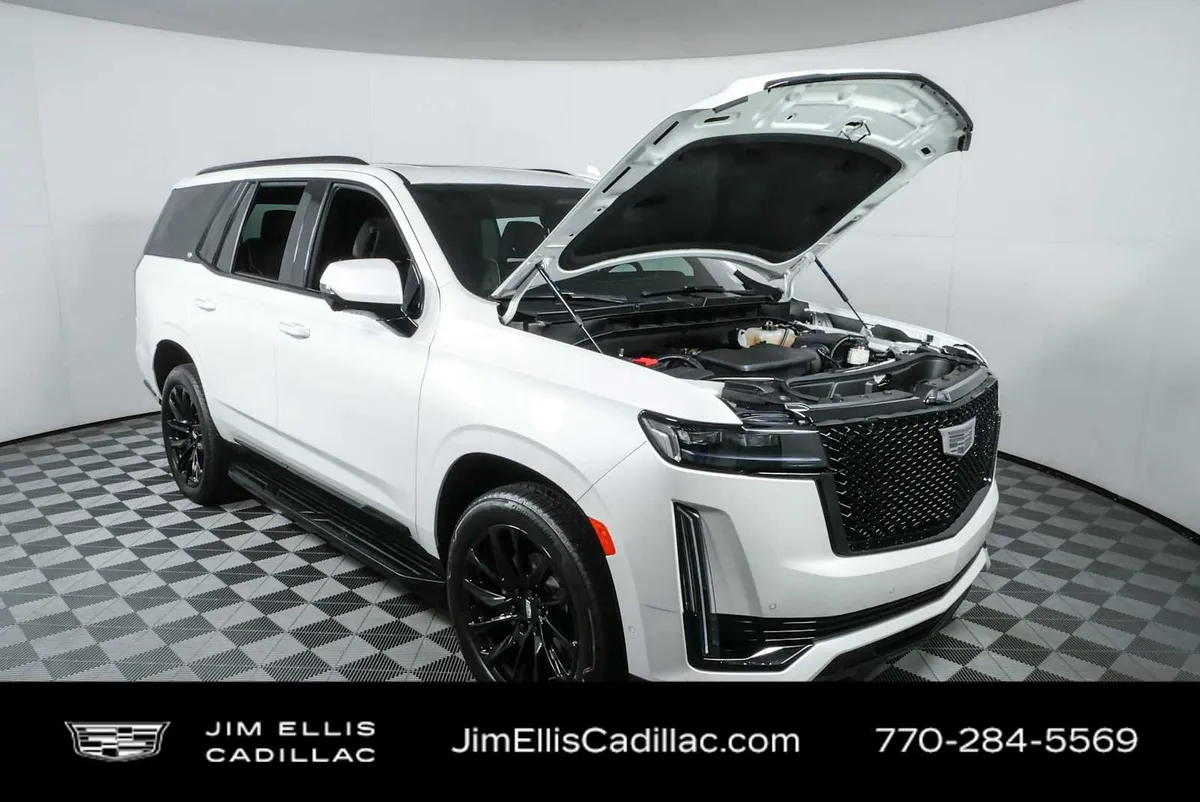 2024 Cadillac Escalade Sport thumbnail 38