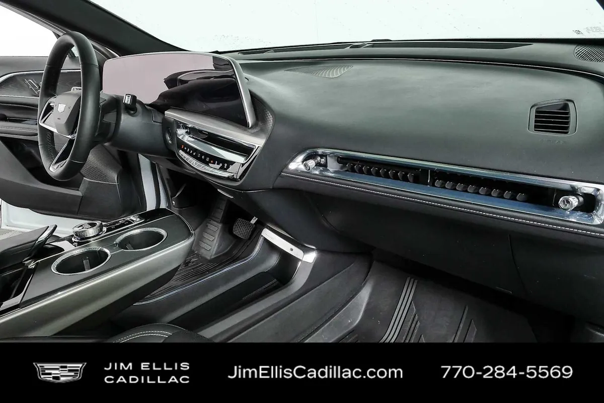 2024 Cadillac LYRIQ Sport 1 thumbnail 22