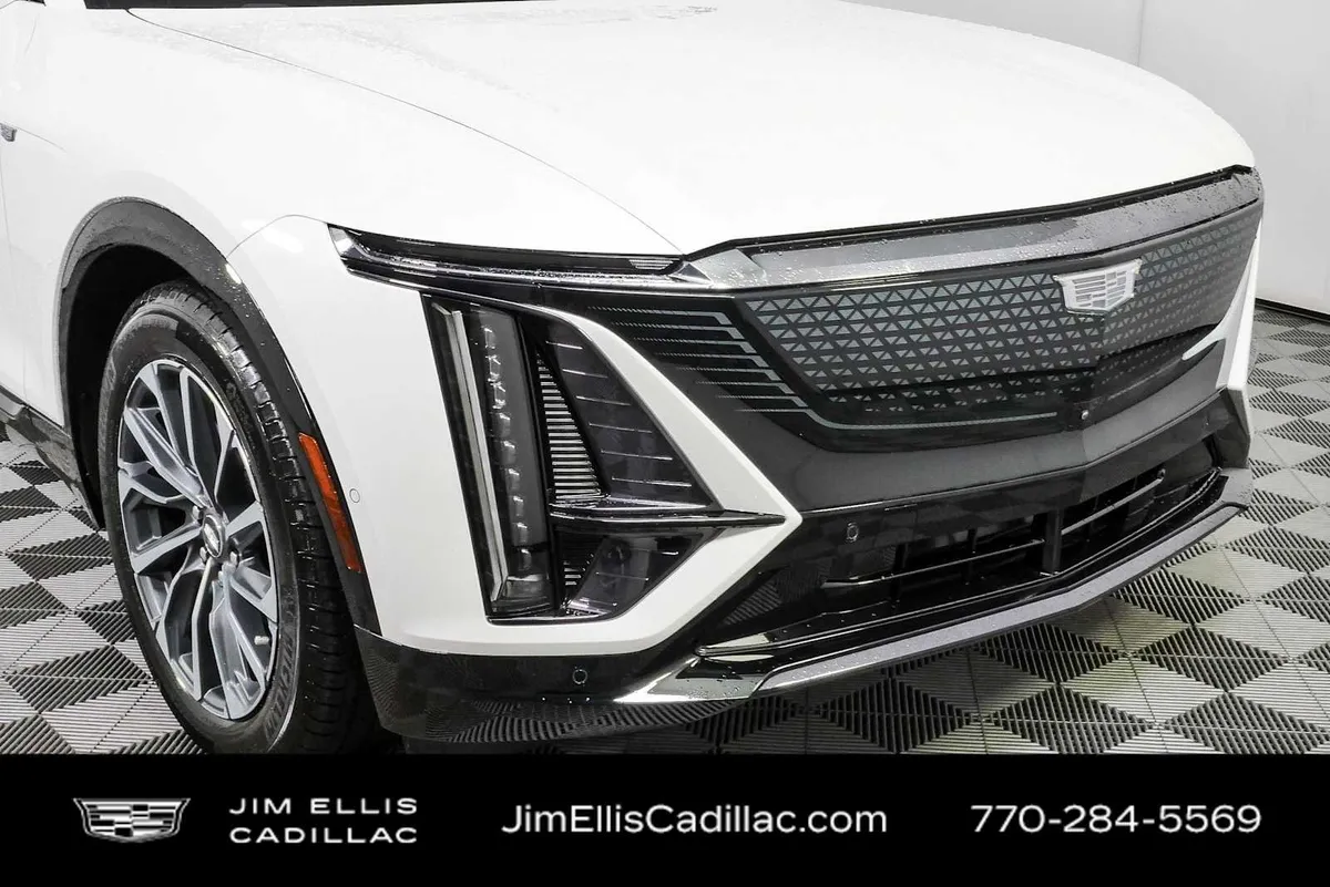 2024 Cadillac LYRIQ Sport 1 thumbnail 36