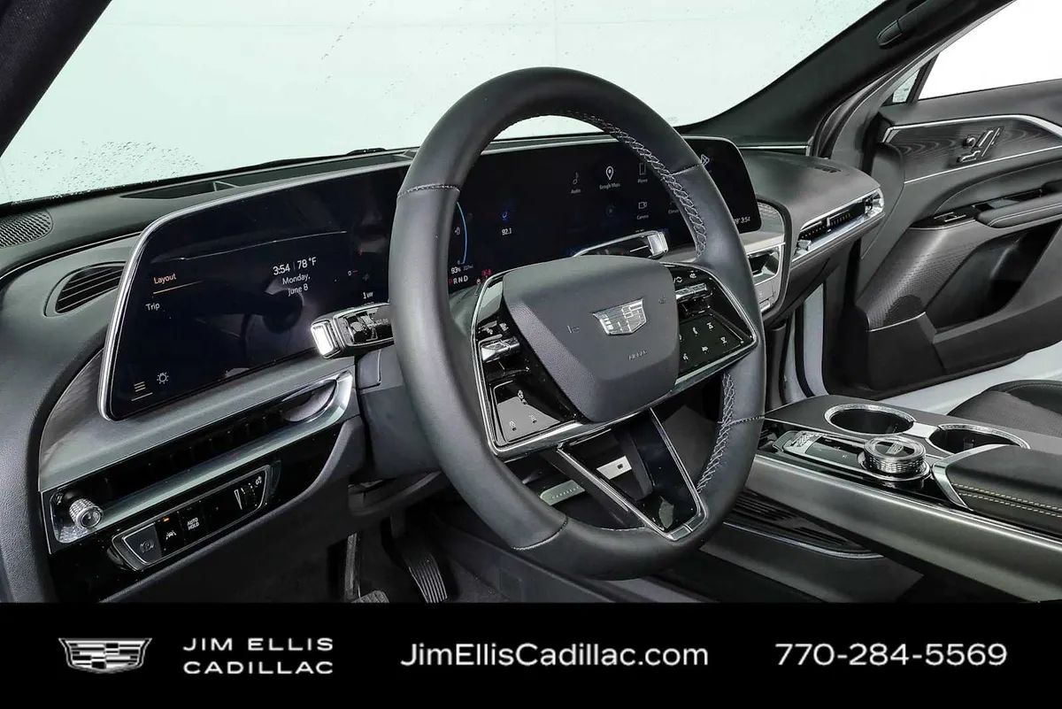 2024 Cadillac LYRIQ Sport 1 thumbnail 4
