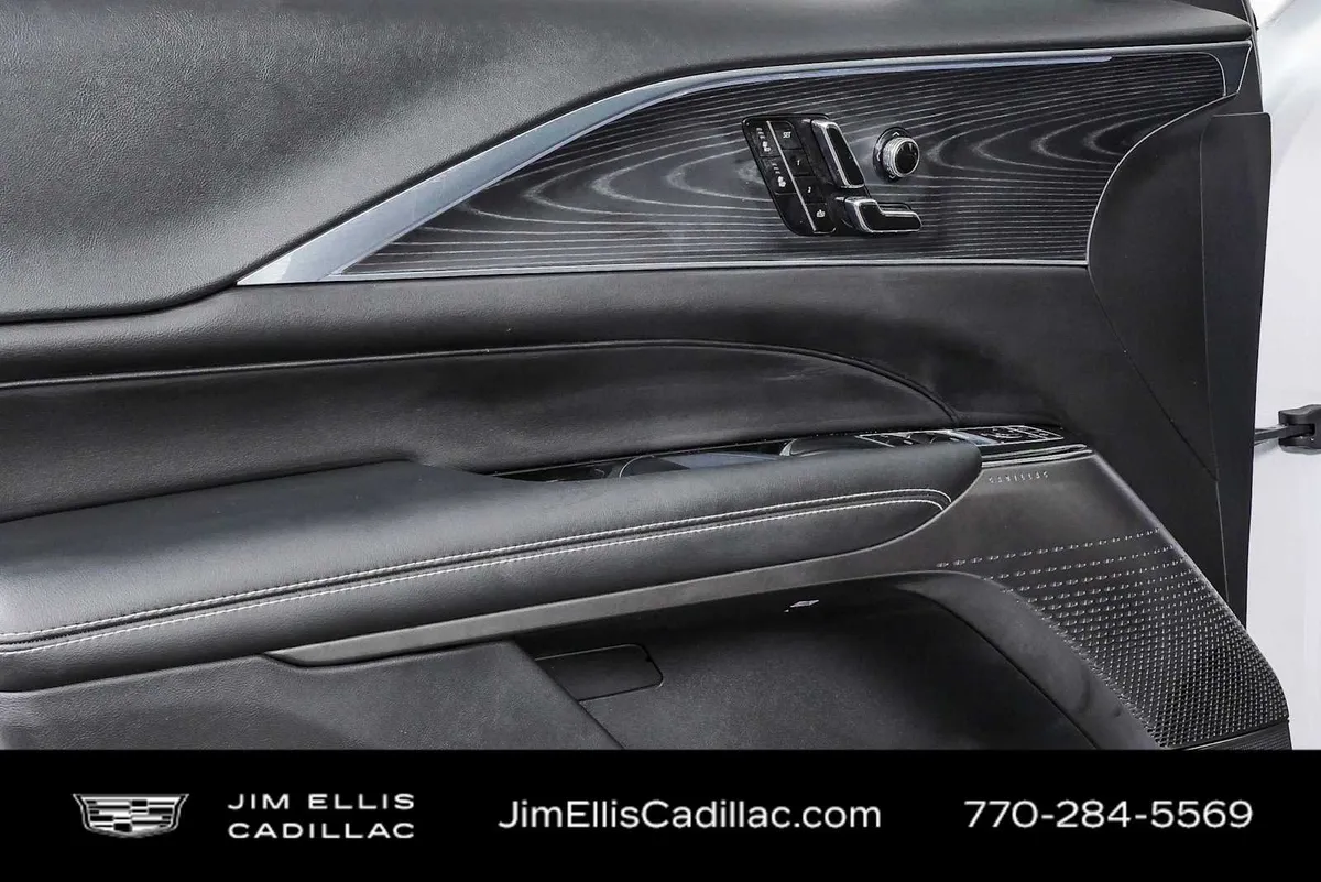 2024 Cadillac LYRIQ Sport 1 thumbnail 6