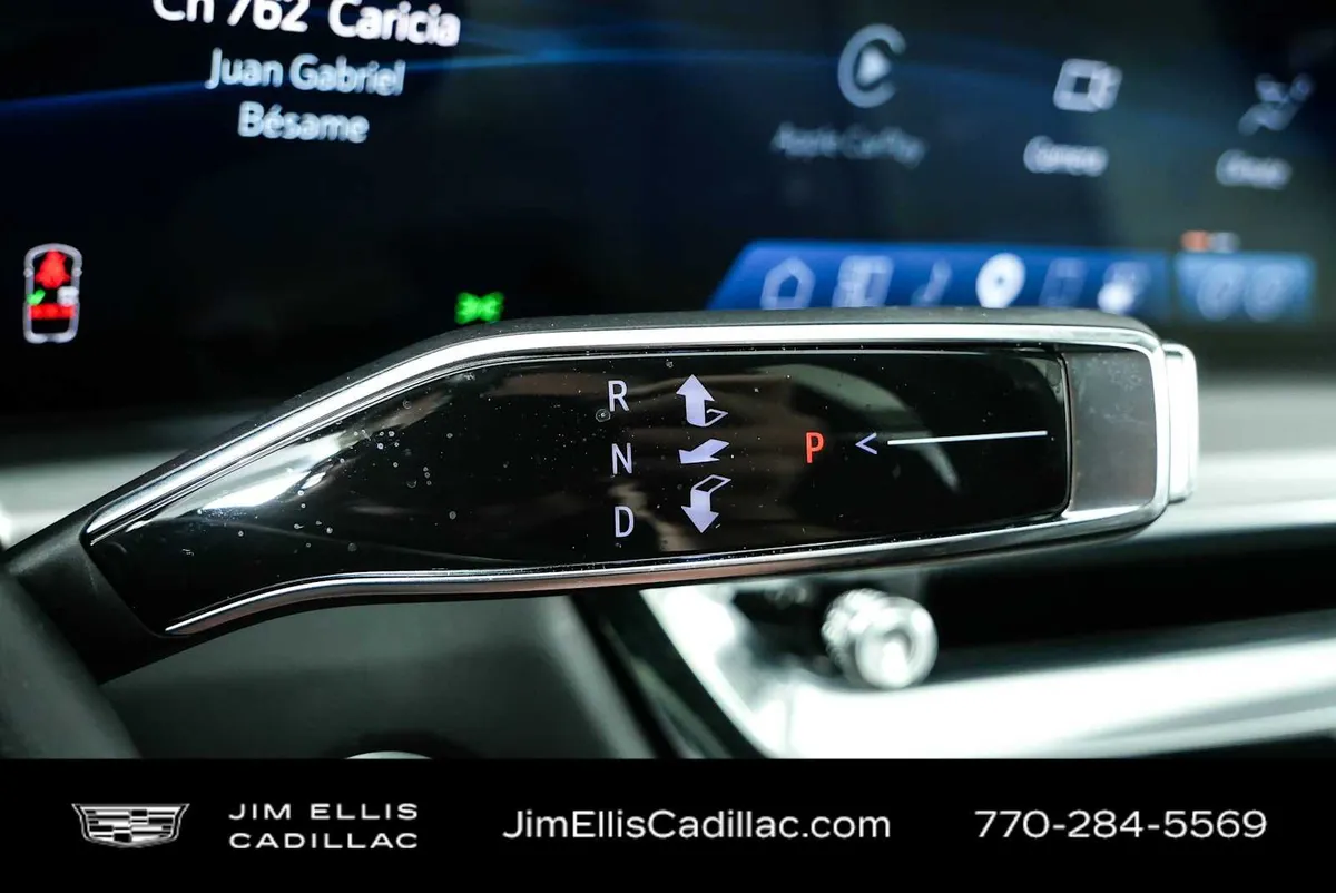 2024 Cadillac LYRIQ Sport 1 thumbnail 16