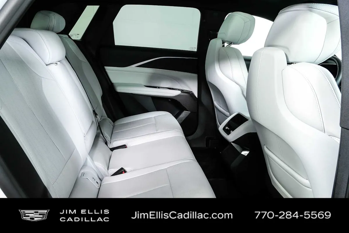 2024 Cadillac LYRIQ Sport 1 thumbnail 21