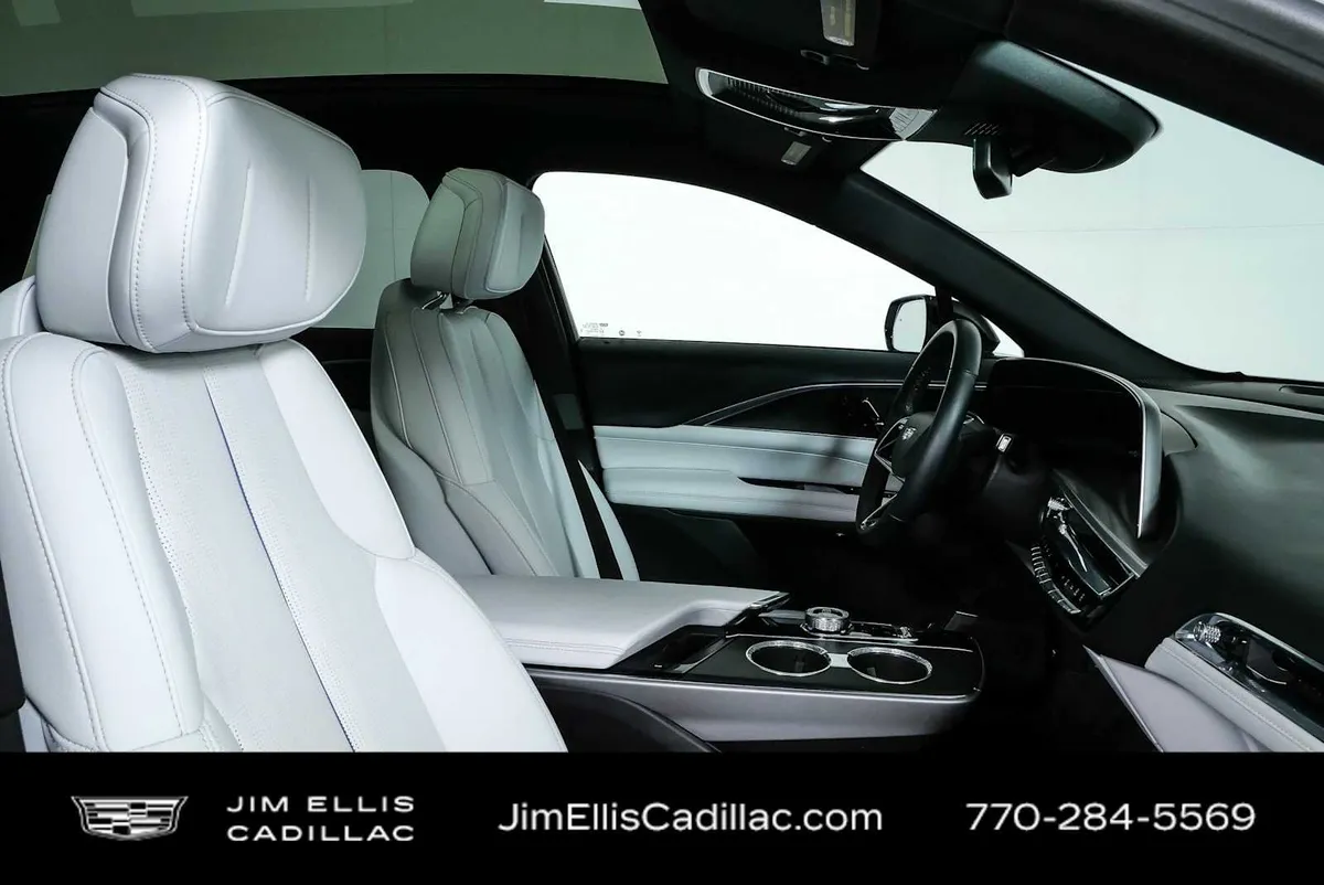 2024 Cadillac LYRIQ Sport 1 thumbnail 22