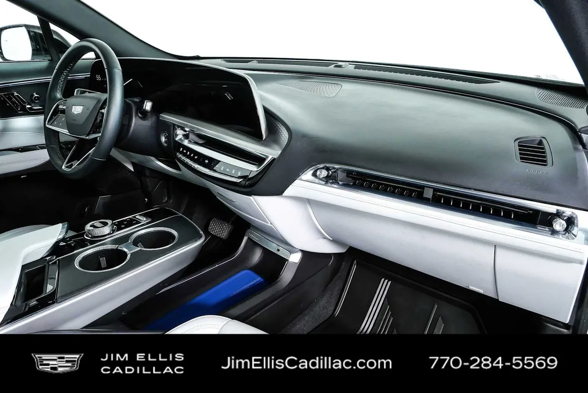 2024 Cadillac LYRIQ Sport 1 thumbnail 23