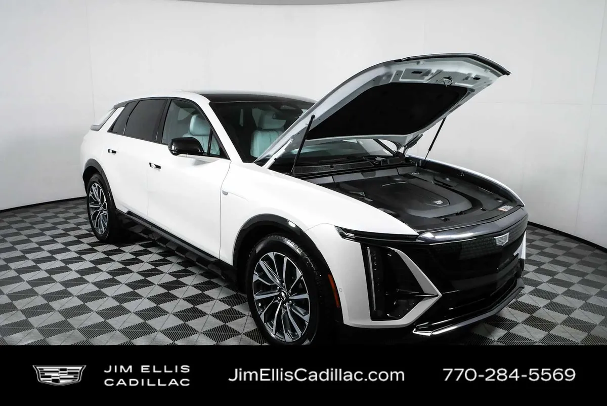2024 Cadillac LYRIQ Sport 1 thumbnail 34