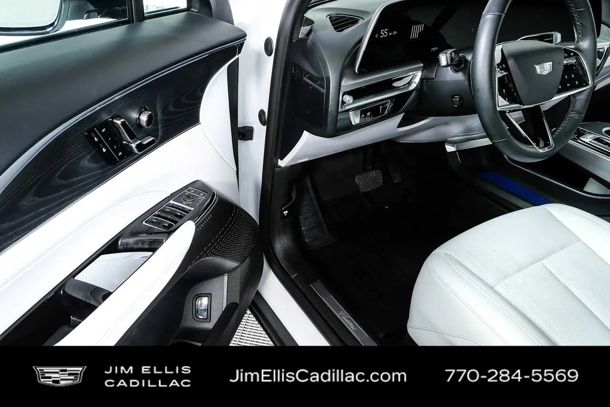 2024 Cadillac LYRIQ Sport 1 thumbnail 7