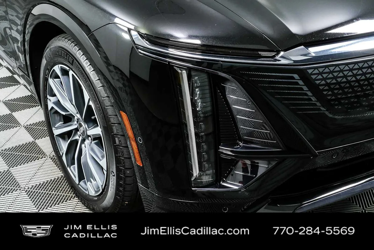 2024 Cadillac LYRIQ Sport 2 thumbnail 37