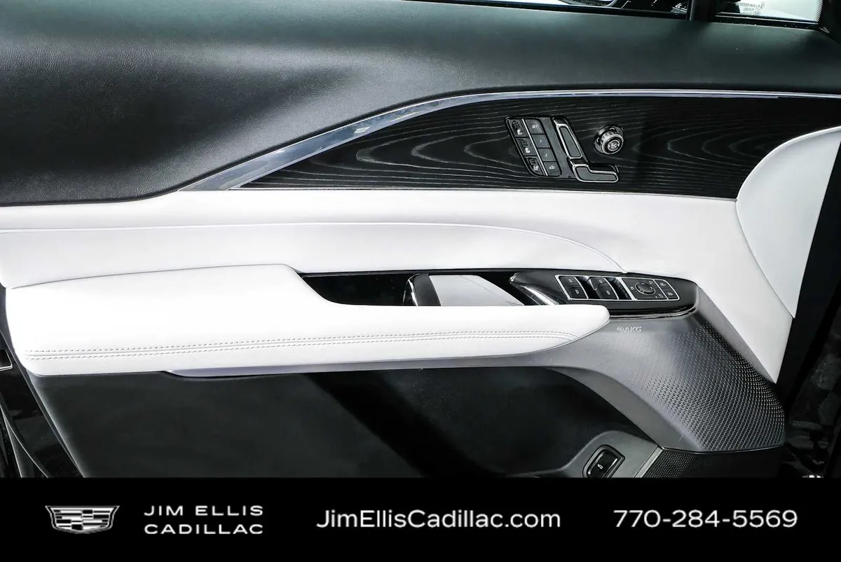 2024 Cadillac LYRIQ Sport 2 thumbnail 6