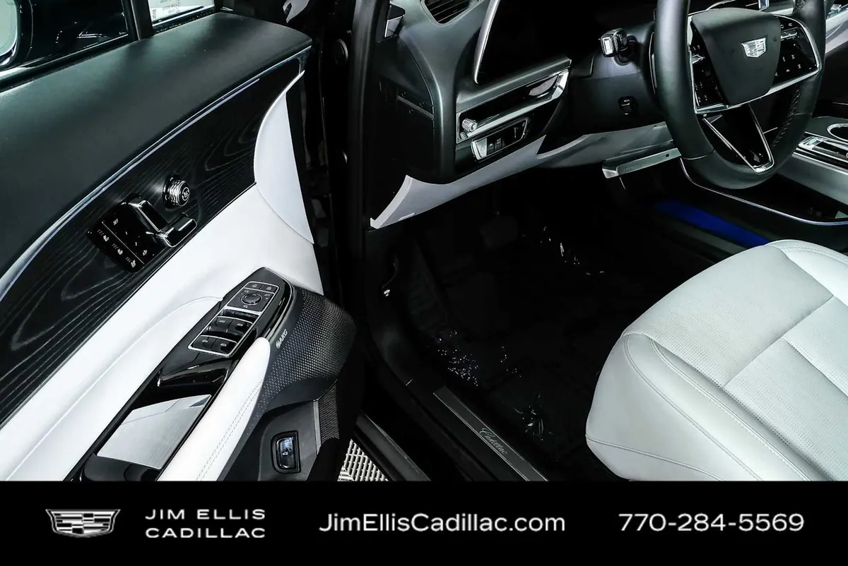 2024 Cadillac LYRIQ Sport 2 thumbnail 8