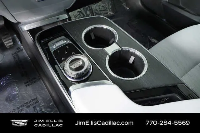 2024 Cadillac LYRIQ Sport 2 thumbnail 18