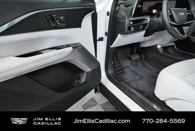 2024 Cadillac LYRIQ Sport 2 thumbnail 8