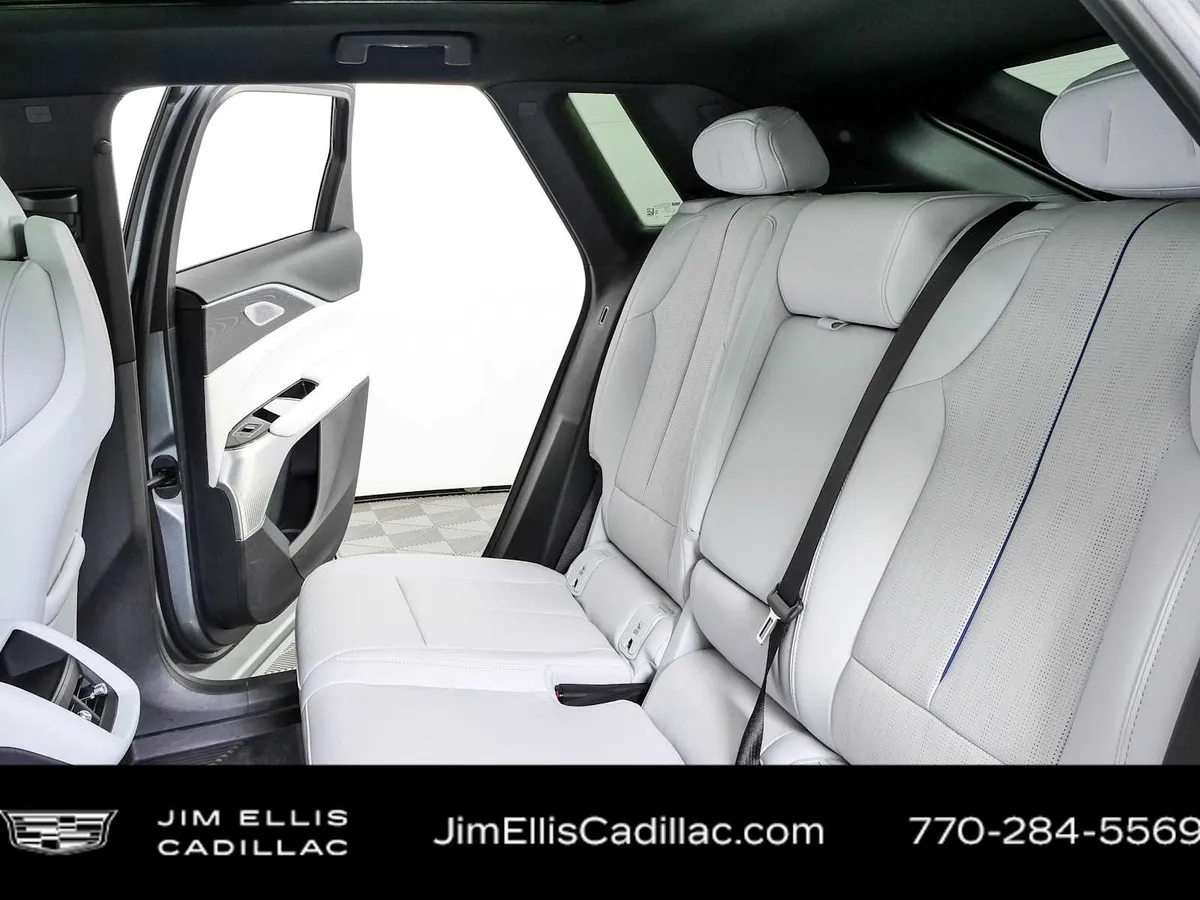 2024 Cadillac LYRIQ Sport 2 thumbnail 20