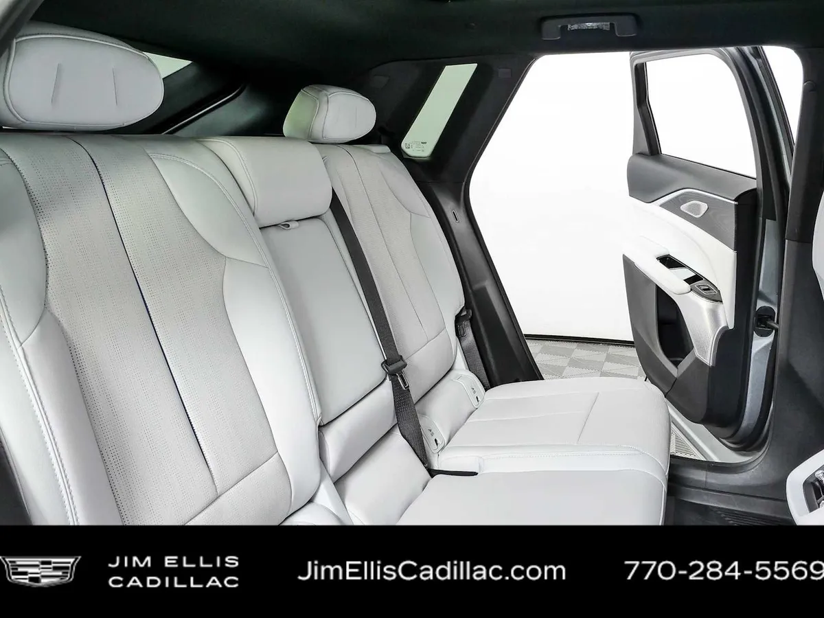 2024 Cadillac LYRIQ Sport 2 thumbnail 21