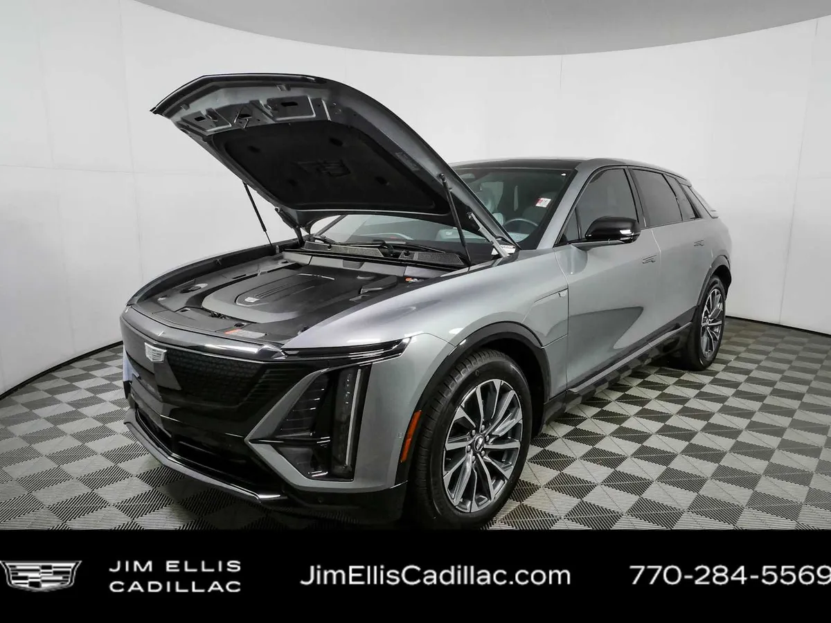 2024 Cadillac LYRIQ Sport 2 thumbnail 33