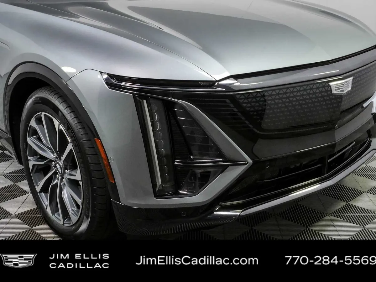 2024 Cadillac LYRIQ Sport 2 thumbnail 37