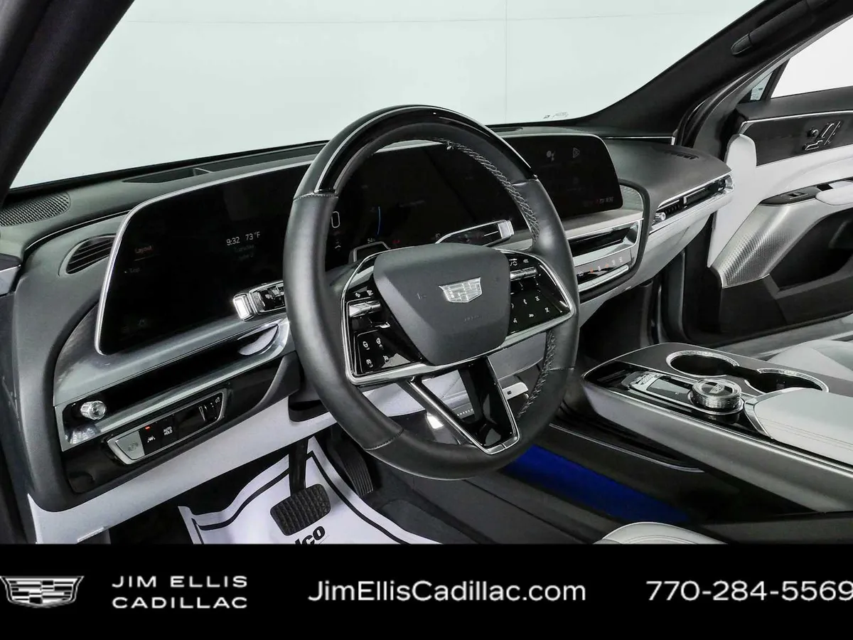 2024 Cadillac LYRIQ Sport 2 thumbnail 4