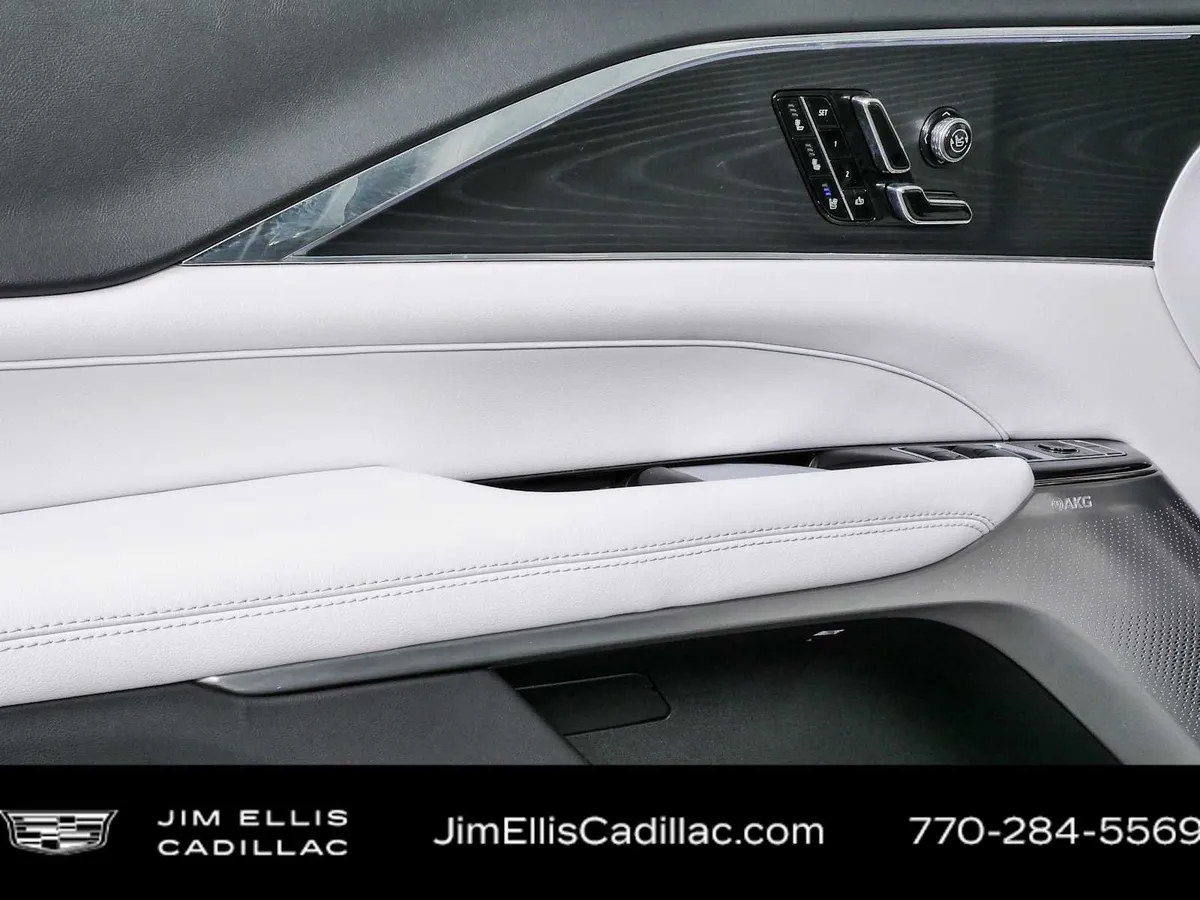 2024 Cadillac LYRIQ Sport 2 thumbnail 6