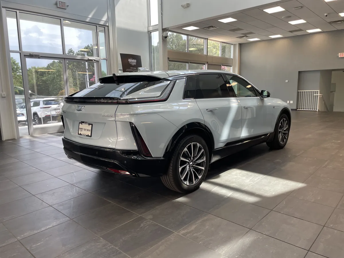 2024 CADILLAC LYRIQ Sport thumbnail 9