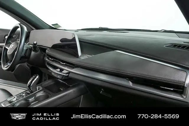 2024 Cadillac XT4 Premium Luxury thumbnail 23