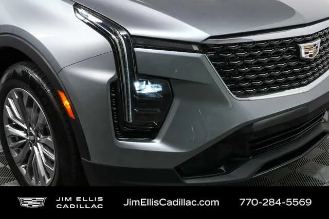 2024 Cadillac XT4 Premium Luxury thumbnail 36
