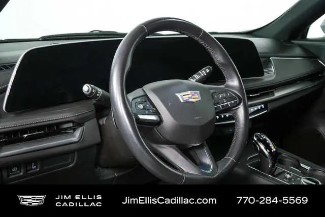 2024 Cadillac XT4 Premium Luxury thumbnail 4