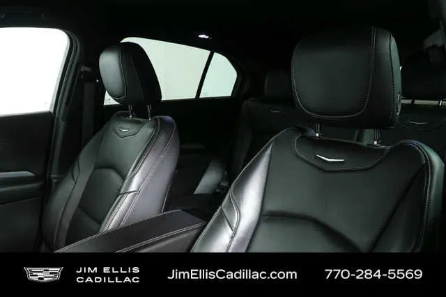 2024 Cadillac XT4 Premium Luxury thumbnail 5