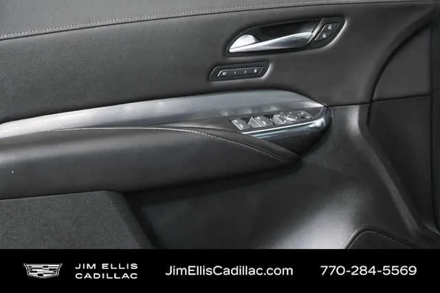 2024 Cadillac XT4 Premium Luxury thumbnail 6
