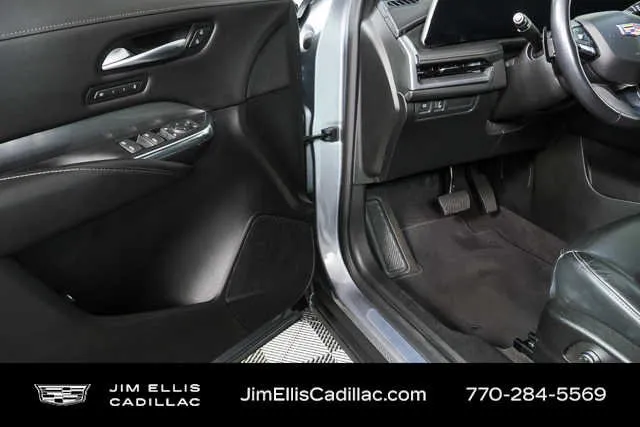 2024 Cadillac XT4 Premium Luxury thumbnail 7