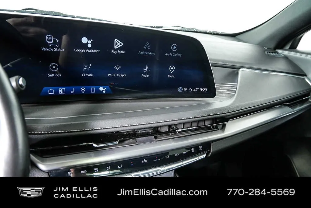 2024 Cadillac XT4 Premium Luxury thumbnail 12