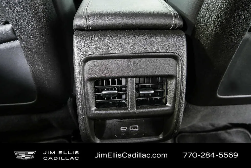 2024 Cadillac XT4 Premium Luxury thumbnail 18