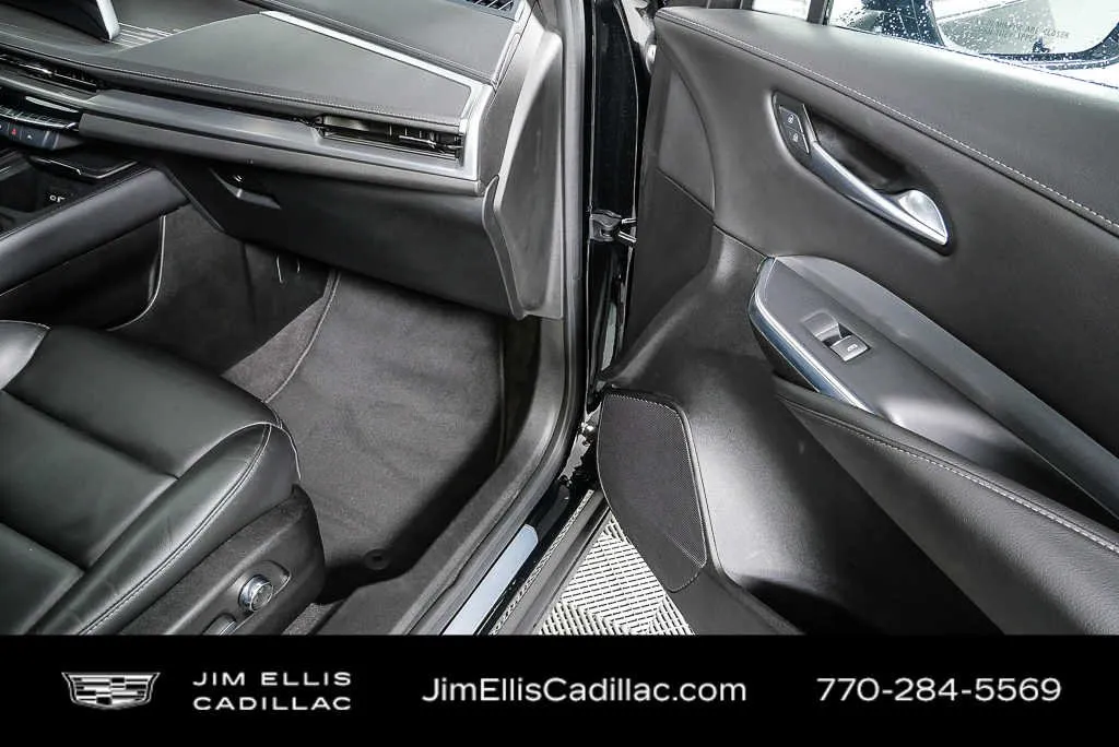 2024 Cadillac XT4 Premium Luxury thumbnail 23
