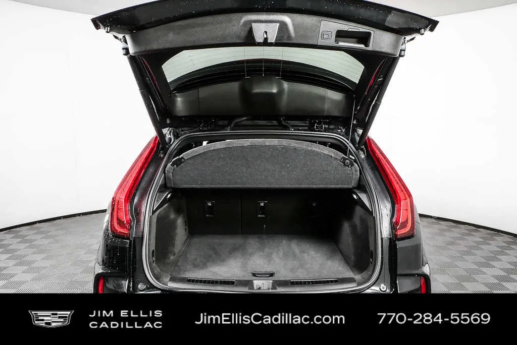 2024 Cadillac XT4 Premium Luxury thumbnail 29