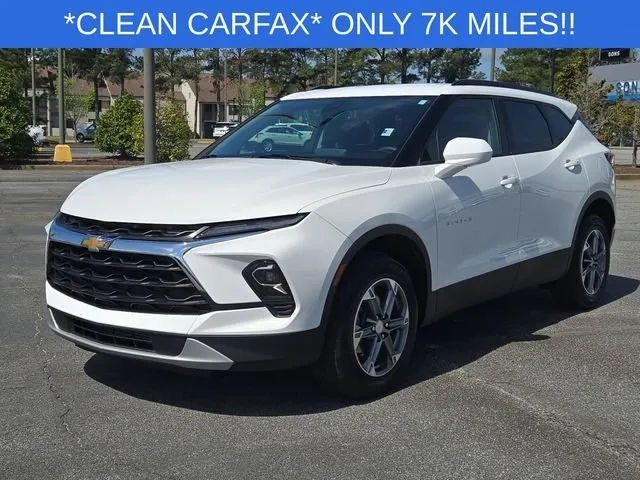 2024 Chevrolet Blazer LT thumbnail 2