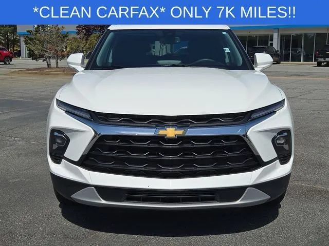 2024 Chevrolet Blazer LT thumbnail 3