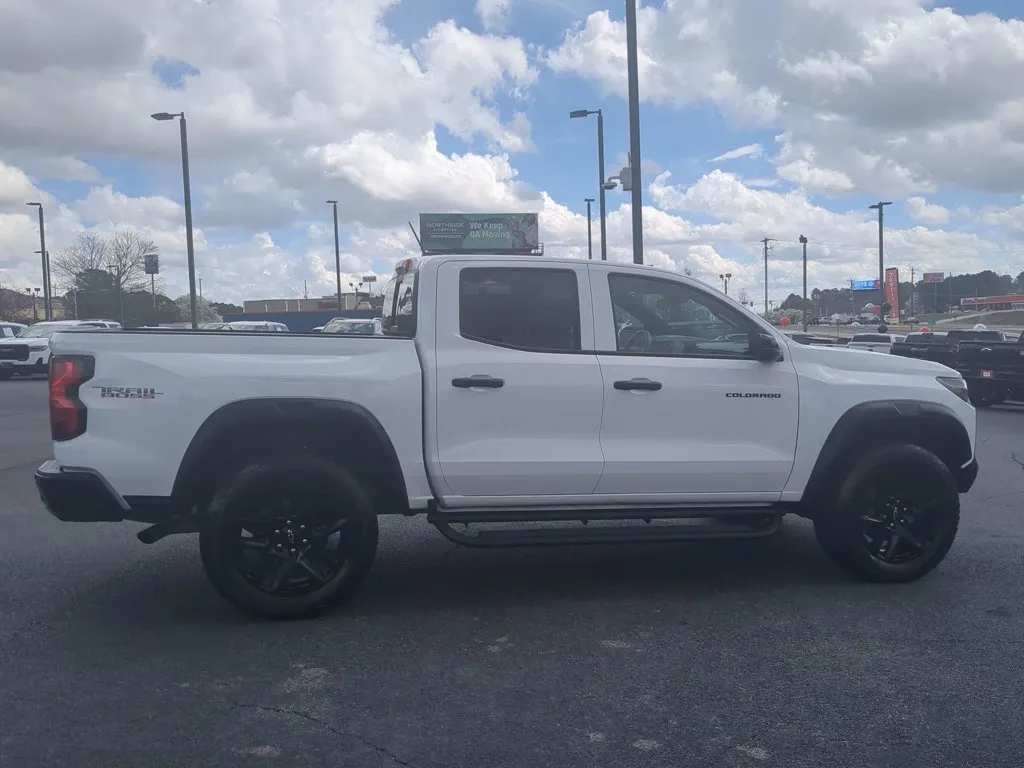 2024 Chevrolet Colorado 4WD Trail Boss thumbnail 4