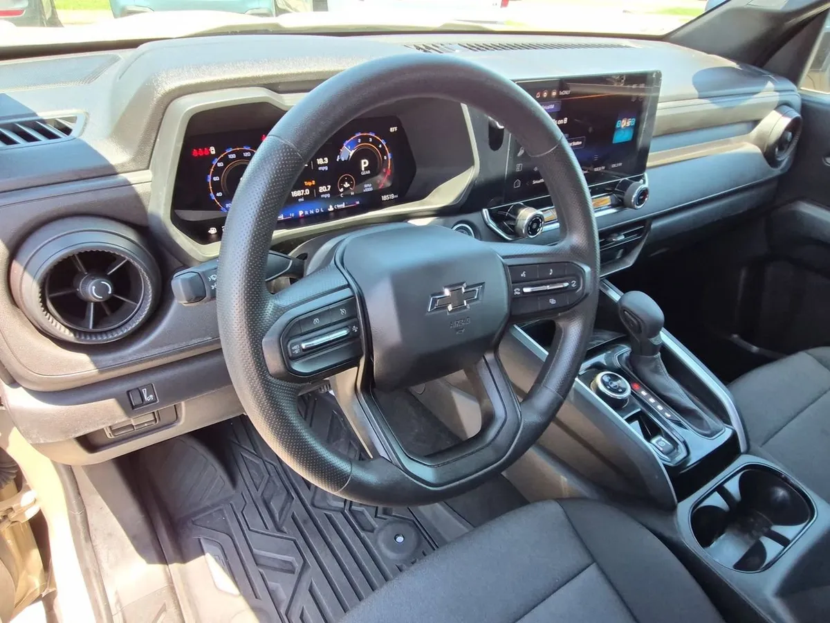 2024 Chevrolet Colorado Trail Boss thumbnail 10