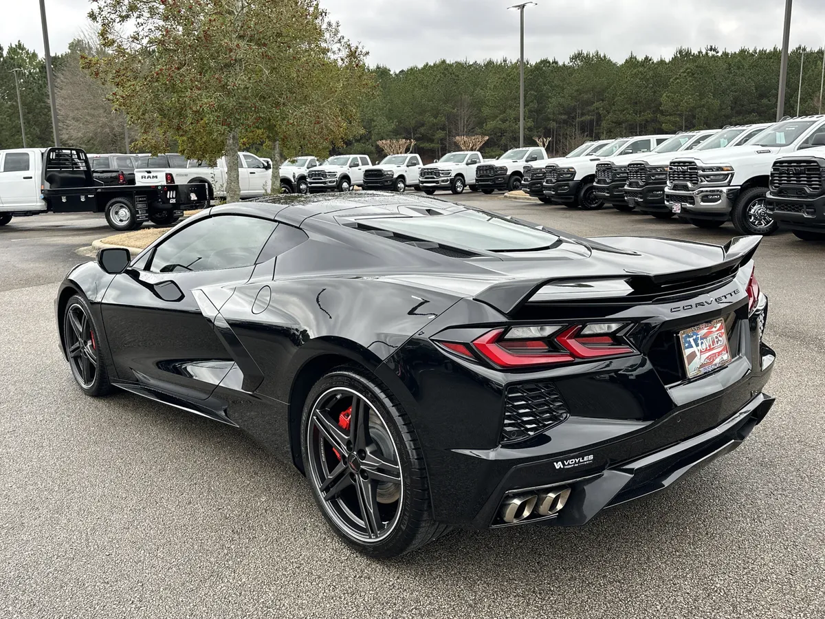 2024 Chevrolet Corvette 1LT thumbnail 5