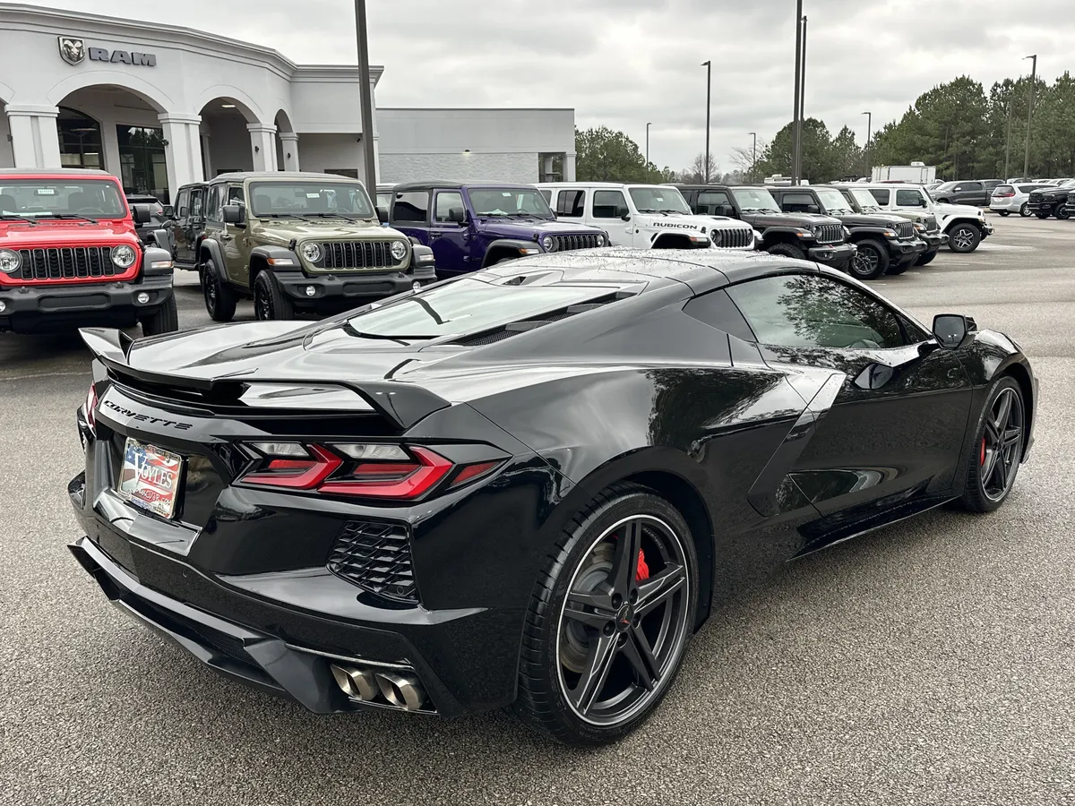 2024 Chevrolet Corvette 1LT thumbnail 7