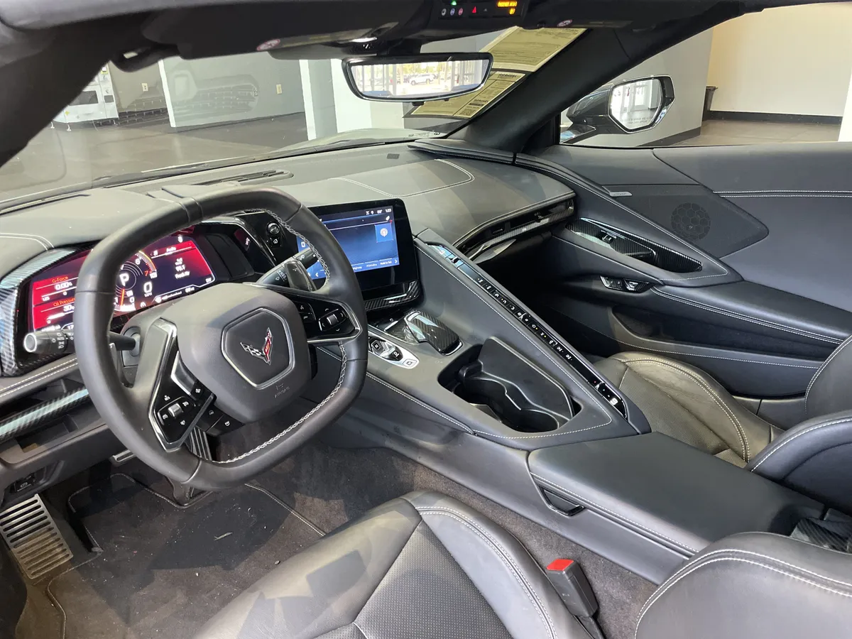 2024 Chevrolet Corvette 1LT thumbnail 31
