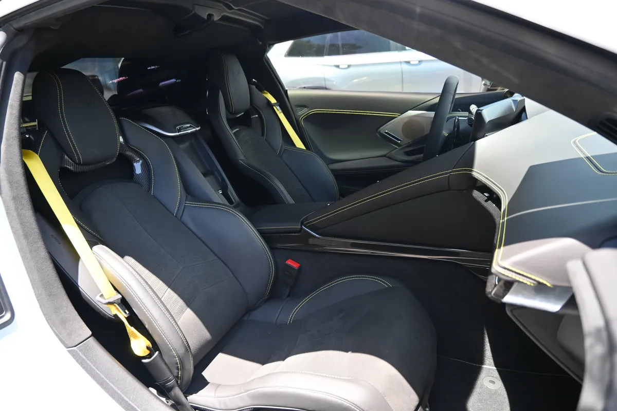 2024 Chevrolet Corvette 3LT thumbnail 29