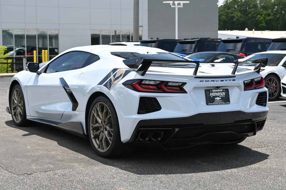 2024 Chevrolet Corvette 3LT thumbnail 7
