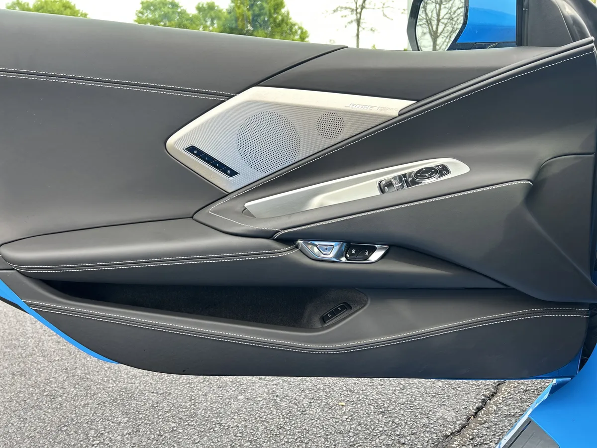 2024 Chevrolet Corvette 3LT thumbnail 21
