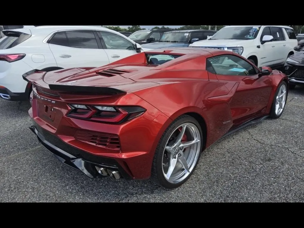 2024 Chevrolet Corvette E-Ray 3LZ thumbnail 4