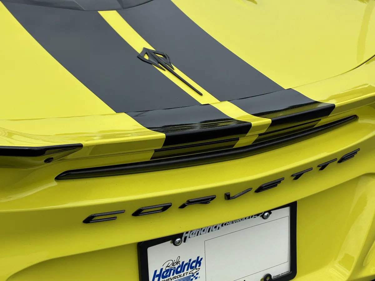 2024 Chevrolet Corvette E-Ray 3LZ thumbnail 10
